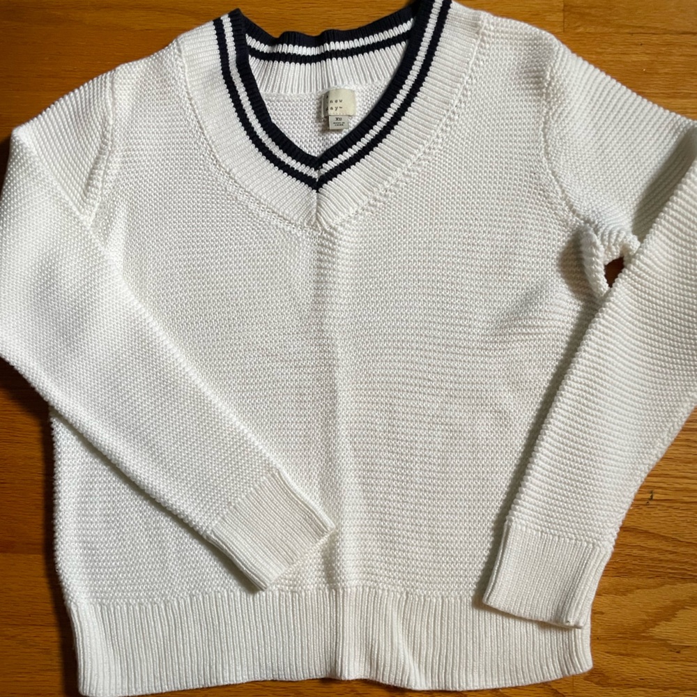 Women’s sweater